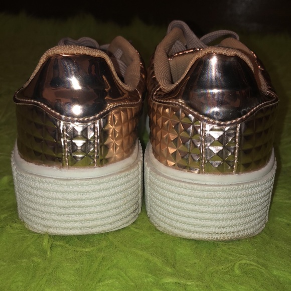 Cape Robbin Sneakers 👟 - Picture 4 of 7